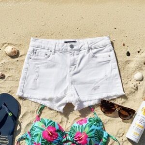 Tractr Kids Off-White Distressed Shorts- size 14